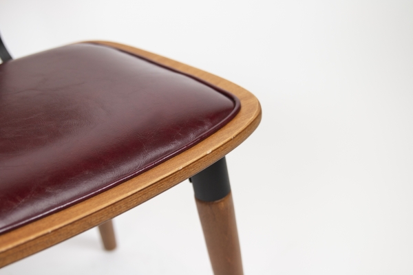 Chaise Studo Bordeaux